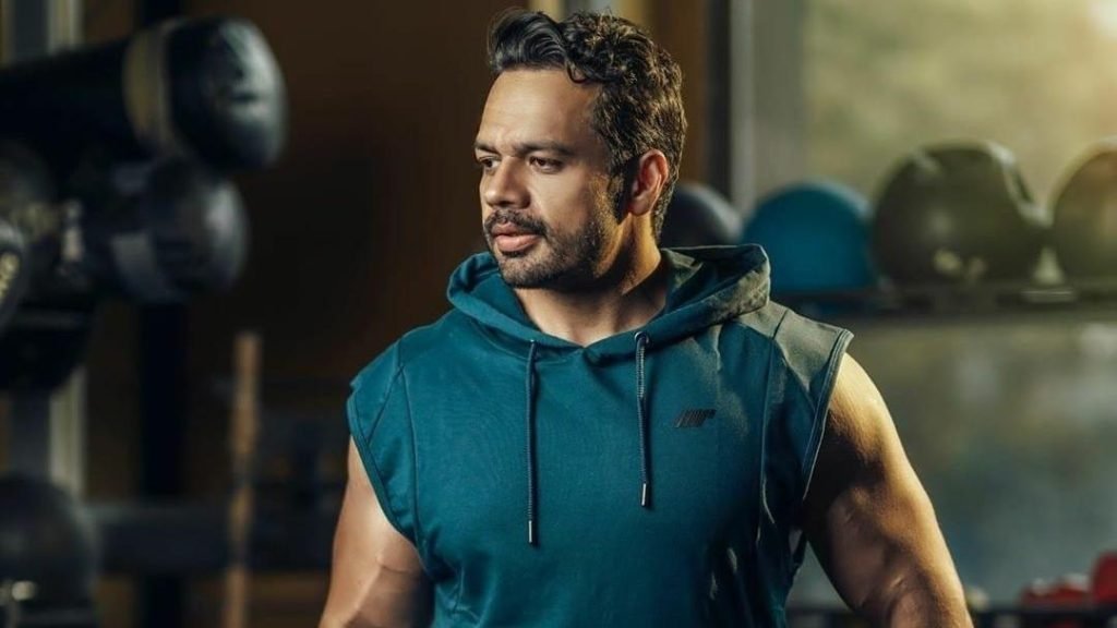 Flying Beast Gaurav Taneja Biography 2025 Life & Career bollywoodlifes.in