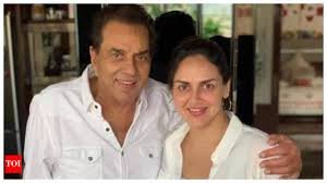 Fact Check Dharmendra Alive Esha Deol Confirms Recovery bollywoodlifes.in