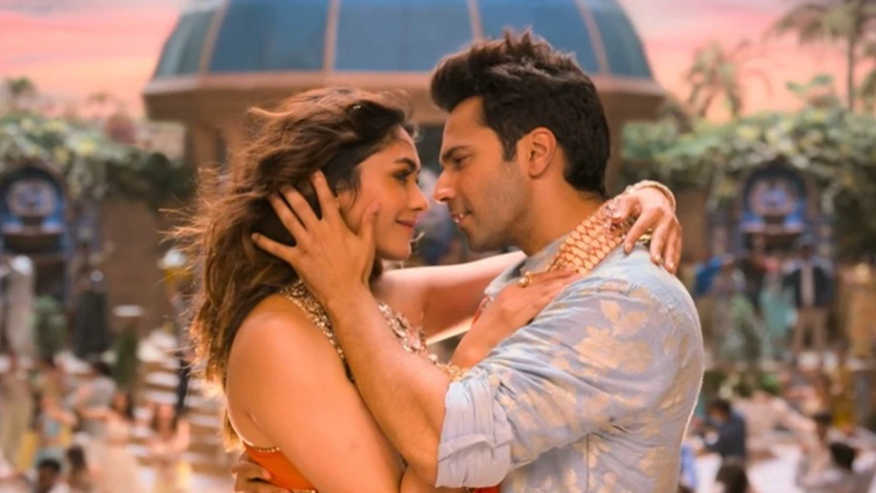 Hai Jawani Toh Ishq Hona Hai X Review Fans Praise Varun Dhawan and Maniesh Paul bollywoodlifes.in